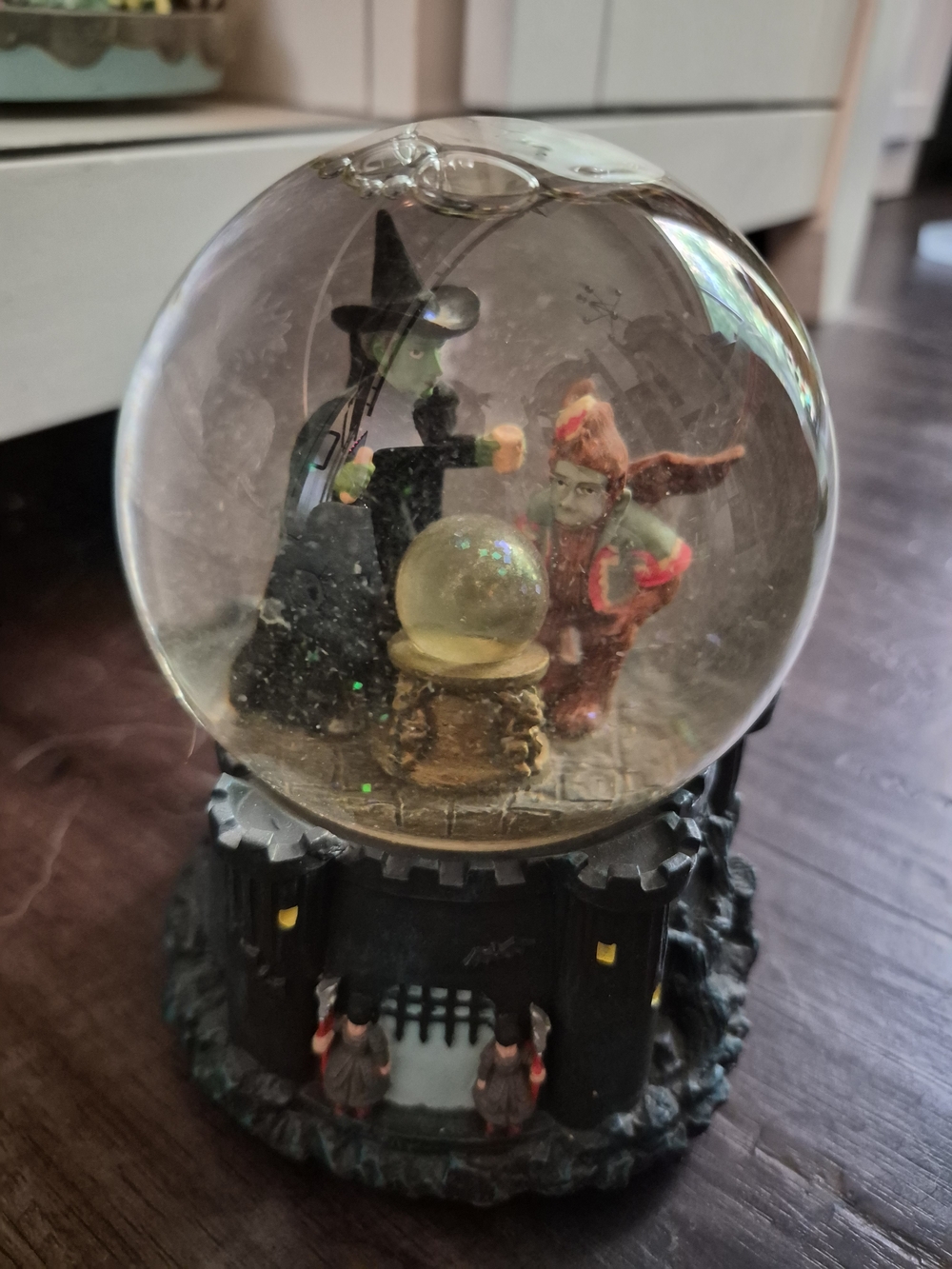 1997 Wicked Witch Of The West Musical Snowglobe "Ding Dong The Witch Is Dead"